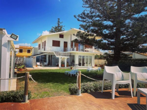 Отель Room in BB - Suitebeach bnb and resort, Марсала